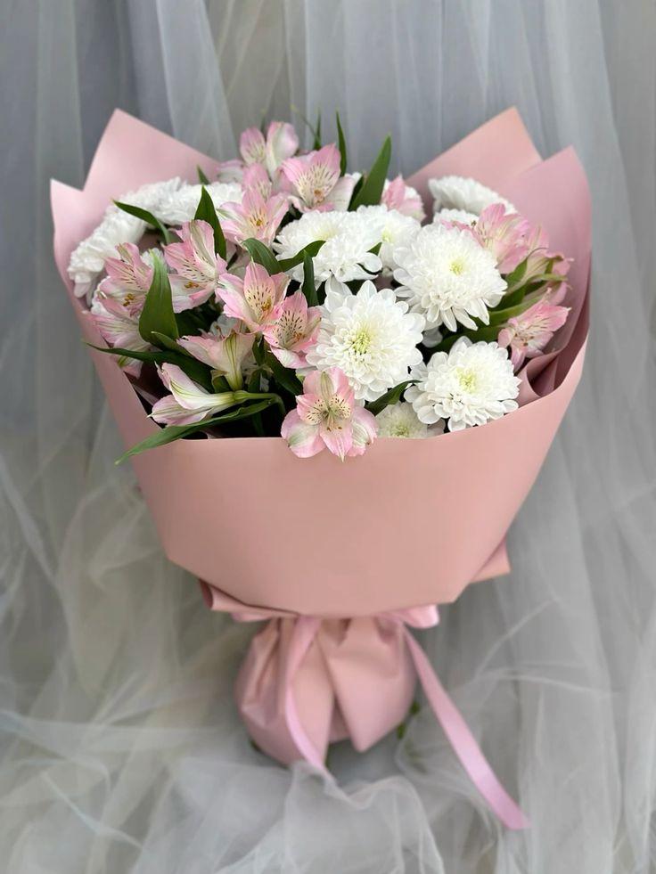 Plain Stream Sector workshop space where corporate flower arrangements are designed and prepared for business delivery